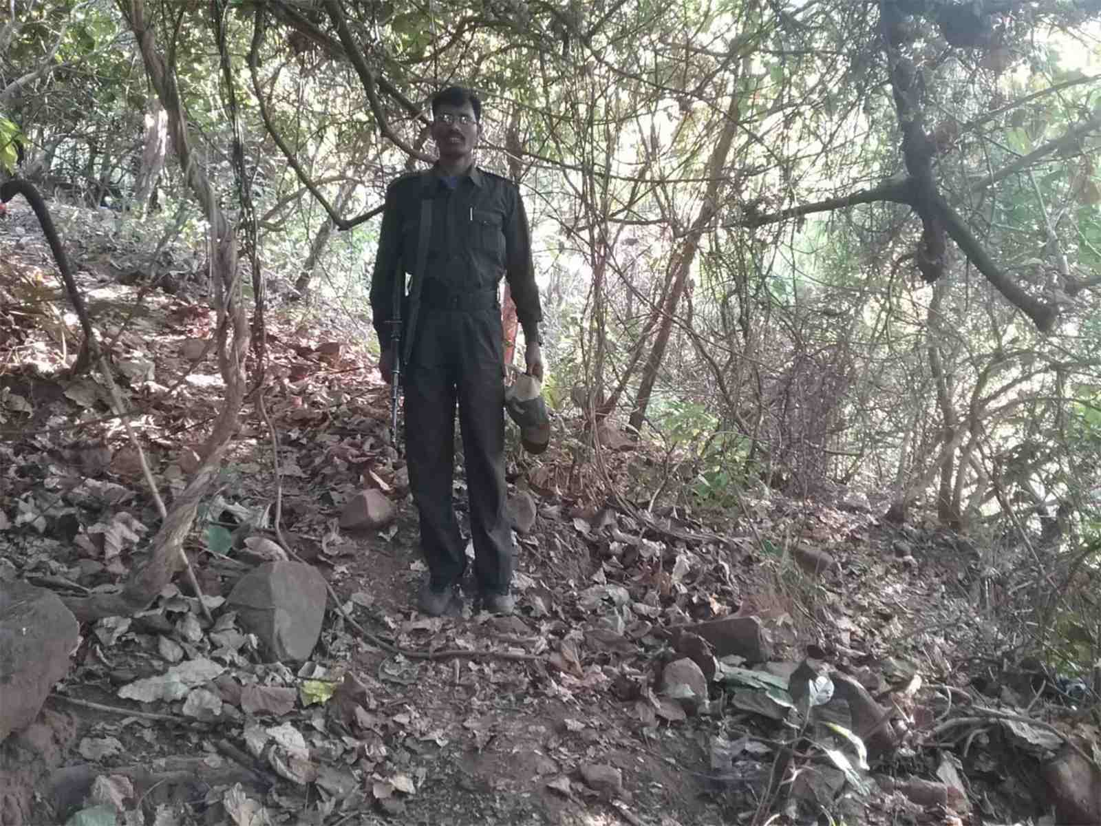 झारखंड में मुठभेड़, एक करोड़ के इनामी कमांडर सहित 3 माओवादी मारे गए
